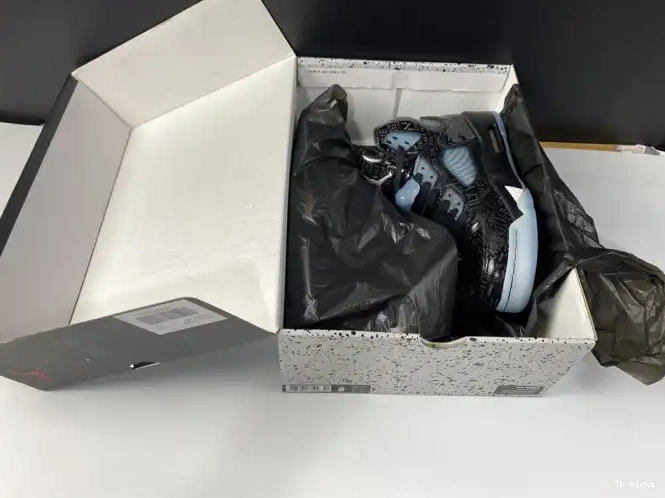 Rep TBK Doernbecher Jordan 5 Retro AIR 633068-010 0602